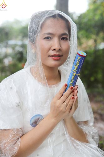 ภาพ No.234085:วันอาทิตย์ที่ 20 กรกฎาคม พ.ศ.2568 พิธีทอดผ้าป่า และพิธีตอกเสาเข็มต้นแรก สร้างอาคารปฏิบัติธรรมพระมงคลเทพมุนี ณ ศูนย์ปฏิบัติธรรมสุราษฏร์ธานี