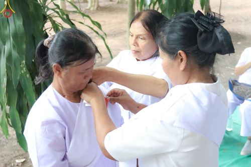 ภาพ No.158293:โครงการอบรมอุบาสก อุบาสิกาแก้ว  ตัวแทนทอดกฐิน 30,000 วัด ทั่วไทย บูชาธรรม 80 ปี หลวงพ่อธัมมชโย ระหว่างวันที่ 20-22 กันยายน พ.ศ. 2567 ณ จังหวัดบุรีรัมย์ รุ่นที่ 3