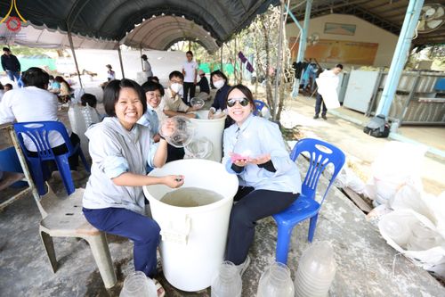 ภาพ No.127470:V.31 ทุ่มเทเพื่อบางกล่ำ การเตรียมงานของเจ้าหน้าที่หน่วยงานต่างๆ  เพื่องานธรรมยาตราอัญเชิญพระบรมสารีริกธาตุ ประดิษฐาน ณ มหารัตนเจดีย์สิริปทุมสวรรค์ (เจดีย์อริยพุทธะ 5 พระองค์) ณ ศูนย์ปฏิบัติธรรมภาคใต้ อ.บางกล่ำ จ.สงขลา ระหว่างวันที่ 9-10 มีนาคม พ.ศ. 2567