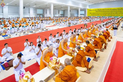 ภาพ No.236366:วันที่ 3 สิงหาคม พ.ศ. 2568 พิธีถวายมหาสังฆทานคณะสงฆ์ 2,000 กว่าวัดทั่วประเทศ ปีที่ 25 , พิธีถวายไทยธรรมคณะสงฆ์ 323 วัด 4 จังหวัดชายแดนภาคใต้ ณ วัดพระธรรมกาย