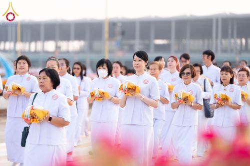 ภาพ No.63160:โครงการอุปสมบทหมู่ บูชาธรรมหลวงพ่อธัมมชโย พ.ศ.2567 ณ ลานธรรม พระมหาธรรมกายเจดีย์ วัดพระธรรมกาย วันที่ 13 เมษายน พ.ศ.2567