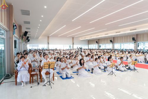 ภาพ No.128877:พิธีทอดผ้าป่าฉลองมหารัตนเจดีย์สิริปทุมสวรรค์ ณ ศูนย์ปฏิบัติธรรมภาคใต้ อ.บางกล่ำ จ.สงขลา วันที่ 10 มีนาคม พ.ศ. 2567