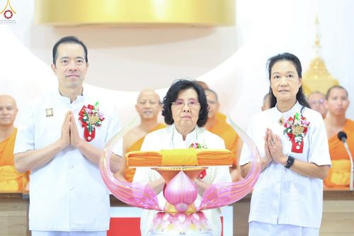 ภาพ No.239698:วันอาทิตย์ ที่ 17 สิงหาคม พ.ศ. 2568 พิธีทอดผ้าป่าฉลองครบรอบ 27 ปี วัดพระธรรมกายซีแอตเติล รัฐวอชิงตัน ประเทศสหรัฐอเมริกา