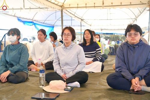 ภาพ No.206564:V.54 สารพัดV สารพัดดี ที่บางปลา ในโครงการธรรมยาตรา กตัญญูบูชา มหาปูชนียาจารย์ พระมงคลเทพมุนี(สด จนฺทสโร) พระผู้ปราบมาร อนุสรณ์สถาน 7 แห่ง ปีที่ 13 ระหว่างวันที่ 2-31 มกราคม พ.ศ. 2568