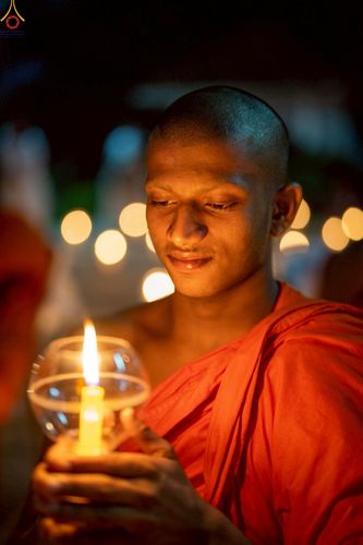 ภาพ No.229975:วันที่ 4 และ 12 พฤษภาคม พ.ศ. 2568 พิธีจุดวิสาขประทีป ถวายเป็นพุทธบูชา ณ วัดสุภัทรารามา มหาวิหาร เมืองบาดุลลา ประเทศศรีลังกา