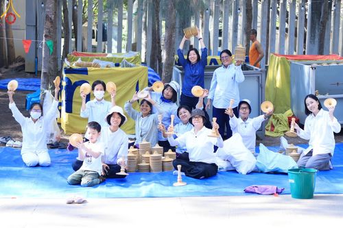 ภาพ No.106979:V.3 ตั้งใจ การเตรียมงาน เก็บงาน การรับบุญของเจ้าหน้าที่หน่วยงานต่างๆ เพื่อโครงการธรรมยาตรา กตัญญูบูชามหาปูชนียาจารย์ พระมงคลเทพมุนี (สด จนฺทสโร) พระผู้ปราบมาร อนุสรณ์สถาน 7 แห่ง ปีที่ 12 ระหว่างวันที่ 2 - 31 มกราคม พ.ศ. 2567