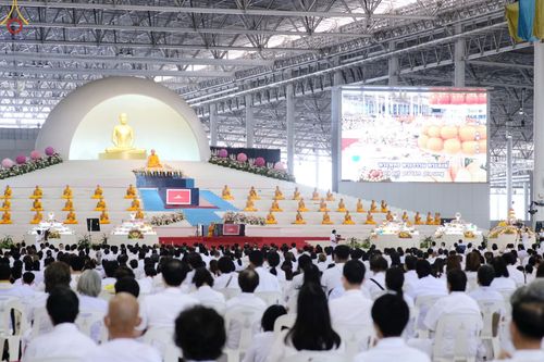 ภาพ No.75575:วัดพระธรรมกายจัด งานบุญวันอาทิตย์ต้นเดือน  มีกิจกรรมดังนี้ พิธีตักบาตร, พิธีบูชาข้าวพระ พระธรรมยาตรารับประกาศนียบัตร โครงการธรรมยาตราฯ ปีที่ 11 ในวันที่ 5 กุมภาพันธ์ พ.ศ. 2566 ณ วัดพระธรรมกาย อ.คลองหลวง จ.ปทุมธานี