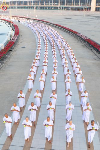 ภาพ No.180558:พิธีบรรพชาอุปสมบท โครงการอุปสมบทบูชาธรรมมหาปูชนียาจารย์ ประจำปีพุทธศักราช 2567 วันเสาร์ที่ 7 ธันวาคมพ.ศ. 2567 ณ วัดพระธรรมกาย จ.ปทุมธานี