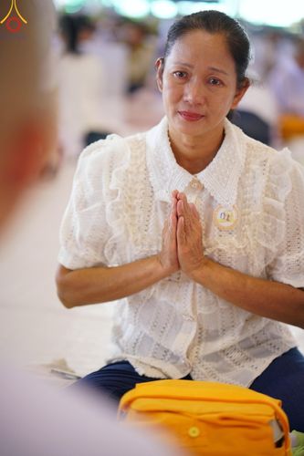 ภาพ No.133926:พิธีขอขมามอบผ้าไตร โครงการบรรพชาสามเณร ศูนย์อบรมวัดพระธรรมกาย ณ วัดพระธรรมกาย วันเสาร์ที่ 6 เมษายน พ.ศ. 2567