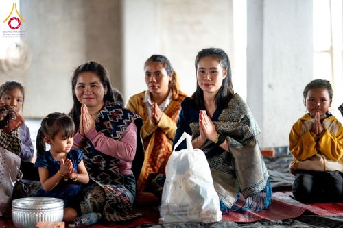 ภาพ No.173300:พิธีทอดกฐินต่างประเทศ ในนามหลวงพ่อธัมมชโย ณ วัดสิริวิเวก เพื่อถวายที่ดินส่วนขยาย 200 ไร่ แขวงจำปาสัก สปป. ลาว วันพุธที่ 30 ตุลาคม พ.ศ. 2567