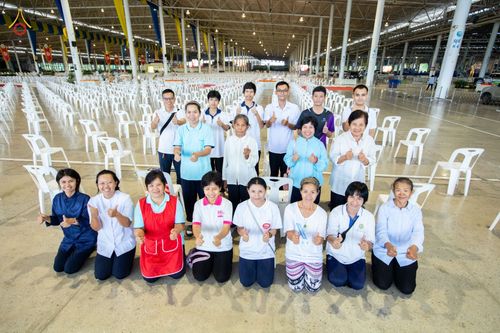 ภาพ No.88711:คณะสงฆ์ เจ้าหน้าที่ และสาธุชน ทุ่มเทแรงกายแรงใจเตรียมงาน เพื่องานวันครูผู้ค้นพบวิชชาธรรมกาย ตั้งแต่วันที่ 20 กันยายน พ.ศ. 2566