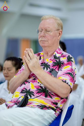 ภาพ No.218070:วันอาทิตย์ที่ 13 เมษายน พ.ศ. 2568 พิธีตักบาตรฉลองสามเณรใหม่ 75 รูป เนื่องในวันสงกรานต์ (โครงการบรรพชาสามเณรฟื้นฟูพระพุทธศาสนาทั่วไทย ประจำปีพุทธศักราช 2568) ณ ศูนย์ปฏิบัติธรรมระยอง(บ้านช่องลม) ตำบลบางบุตร อำเภอบ้านค่าย จังหวัดระยอง