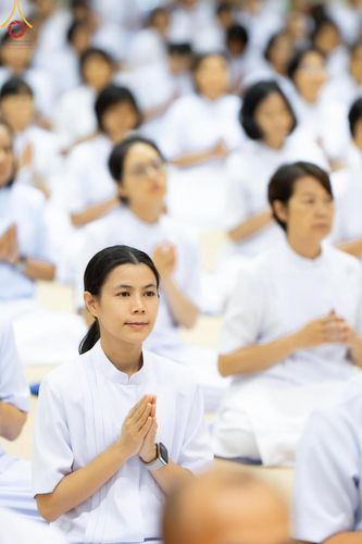 ภาพ No.59247:พิธีเจริญพระพุทธมนต์ ถวายภัตตาหารเป็นสังฆทาน เนื่องในวาระอายุวัฒนมงคล 80 ปี หลวงพ่อธัมมชโย ณ สภาธรรมกายสากล วัดพระธรรมกาย วันพุธที่ 24 เมษายน พ.ศ.2567