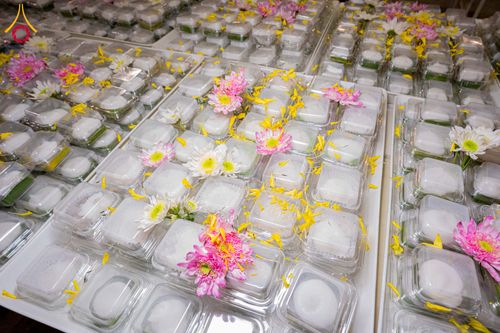 ภาพ No.306286:วันที่ 30 มกราคม พ.ศ. 2569 พิธีถวายภัตตาหารเป็นสังฆทาน แด่พระธรรมยาตรา ณ วัดพระธรรมกาย  จังหวัดปทุมธานี ในโครงการธรรมยาตรา กตัญญูบูชา มหาปูชนียาจารย์ พระมงคลเทพมุนี(สด จนฺทสโร) พระผู้ปราบมาร อนุสรณ์สถาน 7 แห่ง ปีที่ 14