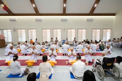 ภาพ No.341290:วันอาทิตย์ที่ 26 กรกฎาคม พ.ศ. 2569 ​โครงการอุปสมบทหมู่บูชาธรรมมหาปูชนียาจารย์ รุ่นที่ ๑ วัดกลางธนรินทร์ ต.บ้านแป้ง อ.พรหมบุรี จ.สิงห์บุรี