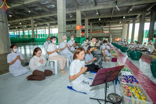 ภาพ No.82888:พิธีตักบาตรฉลองพระบวชใหม่  โครงการธรรมทายาทอุปสมบทหมู่อุดมศึกษา  รุ่นที่50 ภาคฤดูฝน วันเสาร์ที่ 24 มิถุนายน พ.ศ.2566 ณ มหารัตนวิหารคด คอร์ 6 วัดพระธรรมกาย