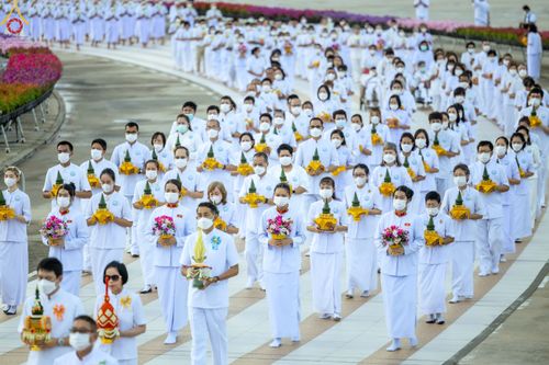 ภาพ No.82640:พิธีเวียนประทักษิณ, พิธีวันทาเจดีย์ ณ มหาธรรมกายเจดีย์  พิธีบรรพชาหมู่พระพี่เลี้ยงเข้าพรรษา, ธรรมทายาทอุดมศึกษา รุ่นที่ 50(ภาคฤดูฝน) และธรรมทายาทพุทธศาสตร์สากล รุ่นที่ 7 (ภาคฤดูฝน) วันเสาร์ที่ 17 มิถุนายน พ.ศ. 2566 ณ  โบสถ์พระไตรปิฎก วัดพระธรรมกาย จ.ปทุม