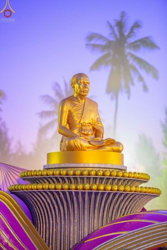 ภาพ No.70503:พิธีตักบาตรพระธรรมยาตราฯ ในโครงการธรรมยาตรากตัญญูบูชา มหาปูชนียาจารย์ พระมงคลเทพมุนี(สด จนฺทสโร) พระผู้ปราบมาร ปีที่ 11 ณ อนุสรณ์สถานลำดับที่ 2 สถานที่ตั้งมโนปณิธานบวชตลอดชีวิต อนุสรณ์สถานคลองบางนางแท่น อ.สามพราน จ.นครปฐม วันที่ 14 มกราคม พ.ศ. 2566