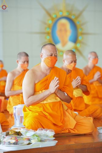 ภาพ No.72782:พิธีเจริญพระพุทธมนต์ และถวายภัตตาหารเป็นสังฆทาน เนื่องในวันคล้ายวันเกิด ครบรอบ 114 ปี คุณยายอาจารย์มหารัตนอุบาสิกาจันทร์ ขนนกยูง วันที่ 19 มกราคม พ.ศ. 2566 ณ หอฉันคุณยายอาจารย์ฯ วัดพระธรรมกาย จ.ปทุมธานี