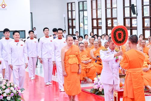 ภาพ No.342948:วันอาทิตย์ที่ 9 สิงหาคม พ.ศ.2569 พิธีมอบพัด ตั้งฐานานุกรม พระราชภาวนาวชิรวิเทศ วิ. ณ ห้องอาคารปลูกศรัทธา 2 วัดพระธรรมกาย