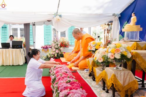 ภาพ No.286116:วันที่ 13 กรกฎาคม พ.ศ. 2568  พิธีทอดผ้าป่าฉลอง 13 ปี  วัดพระธรรมกายสวิตเซอร์แลนด์