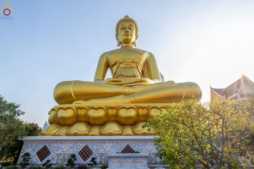 ภาพ No.74296:พุทธบุตรธรรมยาตรา ปฏิบัติธรรมและบันทึกภาพประวัติศาสตร์ ในโครงการธรรมยาตรากตัญญูบูชา มหาปูชนียาจารย์ พระมงคลเทพมุนี(สด จนฺทสโร) พระผู้ปราบมาร อนุสรณ์สถาน 7 แห่ง ปีที่ 11 ณ อนุสรณ์สถานลำดับที่ 6 สถานที่ค้นคว้าและเผยแผ่วิชาธรรมกาย วัดปากน้ำภาษีเจริญ กรุงเทพ