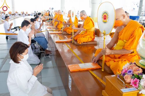 ภาพ No.68132:พิธีบุพเปตพลี ครั้งที่ 131 เพื่ออุทิศบุญกุศลแด่บรรพบุรุษผู้ล่วงลับ วันที่ 22 ธันวาคม พ.ศ. 2565 ณ วัดพระธรรมกาย