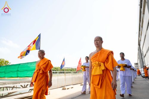 ภาพ No.339734:วันที่ 19 กรกฎาคม พ.ศ.2569 พิธีตัดปอยผม โครงการบวชพระนานาชาติ AEC และ WAB รุ่นที่ 10 THE AEC & INTERNATIONAL ORDINATION PROGRAM ณ มหารัตนวิหารคด 30 วัดพระธรรมกาย ปทุมธานี