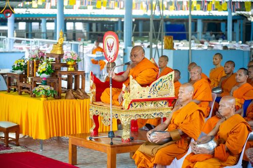 ภาพ No.137621:พิธีตักบาตร พิธีถวายสังฆทานแด่คณะสงฆ์ 323 วัด พิธีทำบุญอุทิศส่วนกุศลแด่ผู้วายชนม์ ในเหตุการณ์ความไม่สงบ 4 จังหวัดชายแดนภาคใต้ ปีที่ 20 ครั้งที่ 169 และพิธีมอบกองทุนหนุนแรงใจช่วยครูใต้ ปีที่ 17 ครั้งที่ 134 วันที่ 25 พฤษภาคม พ.ศ.2567 อ.ตากใบ จ.นราธิวาส