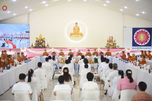 ภาพ No.65093:พิธีถวายสังฆทานแด่ คณะสงฆ์ 150 วัด จังหวัดสระบุรี ณ ศูนย์ปฎิบัติธรรมสระบุรี ต.นายาว อ.พระพุทธบาท จ.สระบุรี  วันอังคาร ที่ 1 พฤศจิกายน พ.ศ.2565