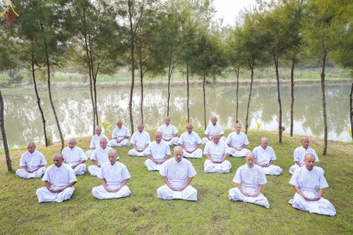 กิจวัตรกิจกรรมของนาคธรรมทายาท ณ ศูนย์ปฏิบัติธรรมลำปาง ในโครงการอุปสมบทบูชาธรรมมหาปูชนียาจารย์ วันที่ 21 พฤศจิกายน พ.ศ. 2565