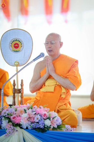 ภาพ No.345310:วันพฤหัสบดีที่ 27 สิงหาคม พ.ศ.2569 พิธีตักบาตรในวันธรรมชัย ณ สภาธรรมกายสากล วัดพระธรรมกาย ปทุมธานี