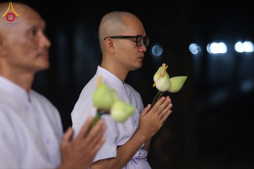 ภาพ No.298011:วันเสาร์ที่ 17 มกราคม พ.ศ. 2569 พิธีบรรพชาอุปสมบท โครงการอุปสมบทหมู่ บูชาธรรมครบ 117 ปี คุณยายอาจารย์มหารัตนอุบาสิกาจันทร์ ขนนกยูง  ณ อุโบสถพระไตรปิฎก วัดพระธรรมกาย