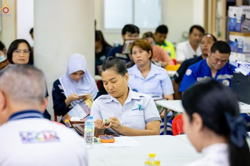 ภาพ No.323211:วันที่ 20 เมษายน พ.ศ.2569 การเตรียมงานของบุคลากรทางการแพทย์ , จุดลงทะเบียนพระสังฆาธิการ , วางกล่องไทยธรรม เพื่องานถวายมหาสังฆทาน 40,000 กว่าวัดทั่วประเทศ วันคุ้มครองโลก 22 เมษายน พ.ศ.2569 วัดพระธรรมกาย