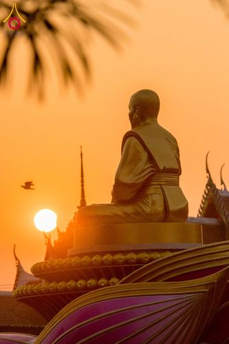 ภาพ No.297339:วันที่ 15 มกราคม พ.ศ.2569 พระธรรมยาตราปฏิบัติธรรมและถ่ายภาพหมู่ประวัติศาสตร์ อนุสรณ์สถานลำดับที่ 4 สถานที่เกิดด้วยกายธรรม  ณ วัดโบสถ์บน ต.บางคูเวียง จ.นนทบุรี ในโครงการธรรมยาตรา กตัญญูบูชา มหาปูชนียาจารย์ พระมงคลเทพมุนี(สด จนฺทสโร) พระผู้ปราบมาร อนุสรณ์ส