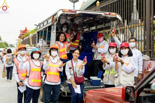 ภาพ No.117080:V.16 เป็นทีม การเตรียมงาน เก็บงาน การรับบุญของเจ้าหน้าที่หน่วยงานต่างๆ เพื่อโครงการธรรมยาตรา กตัญญูบูชามหาปูชนียาจารย์ พระมงคลเทพมุนี (สด จนฺทสโร) พระผู้ปราบมาร อนุสรณ์สถาน 7 แห่ง ปีที่ 12 ระหว่างวันที่ 2 - 31 มกราคม พ.ศ. 2567