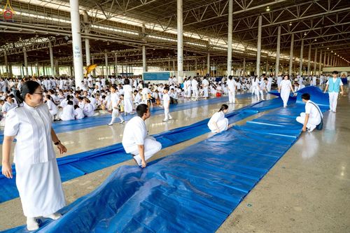 ภาพ No.263985:วันอาทิตย์ที่ 2 พฤศจิกายน พ.ศ. 2568 พิธีตักบาตรอาทิตย์ต้นเดือน ณ บ้านแก้วเรือนทองคุณยายฯ วัดพระธรรมกาย