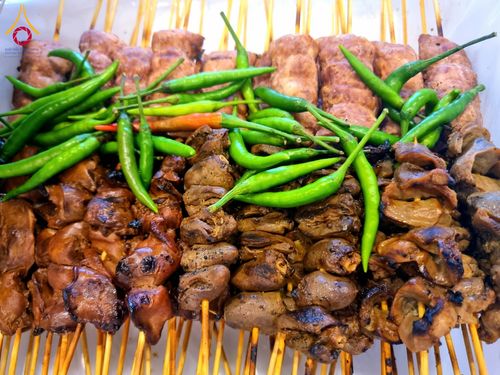 ภาพ No.204414:พิธีถวายภัตตาหารเป็นสังฆทาน แด่พระธรรมยาตรา ณ วัดพระธรรมกาย ตำบลคลองสาม อำเภอคลองหลวง จังหวัดปทุมธานี ในโครงการธรรมยาตรา กตัญญูบูชา มหาปูชนียาจารย์ พระมงคลเทพมุนี(สด จนฺทสโร) พระผู้ปราบมาร อนุสรณ์สถาน 7 แห่ง ปีที่ 13 วันที่ 31 มกราคม พ.ศ. 2568