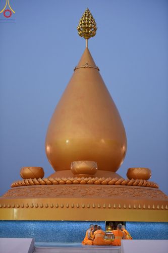 ภาพ No.129473:พิธีประดิษฐานพระบรมสารีริกธาตุ ณ มหารัตนะเจดีย์สิริปทุมสวรรค์ ศูนย์ปฏิบัติธรรมภาคใต้ อ.บางกล่ำ จ.สงขลา วันที่ 10 มีนาคม พ.ศ.2567