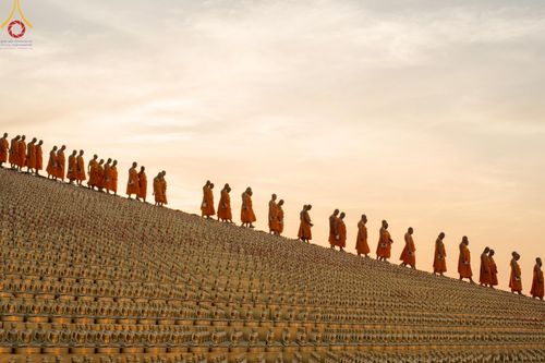 ภาพ No.194624:พิธีปฐมเริ่มสุวรรณรังสรรค์มหาธรรมกายเจดีย์ วันจันทร์ที่ 13 มกราคม พ.ศ. 2568 ณ มหาธรรมกายเจดีย์ วัดพระธรรมกาย จ.ปทุมธานี