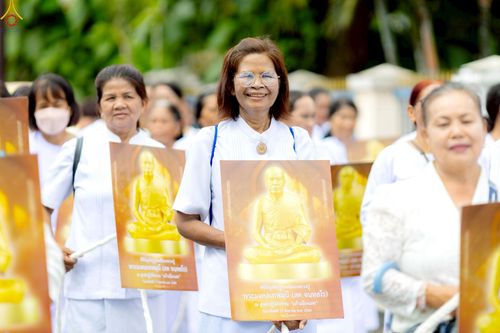 ภาพ No.239303:วันอาทิตย์ที่ 17 สิงหาคม พ.ศ. 2568 พิธีอัญเชิญรูปเหมือนพระมงคลเทพมุนี (สด จันทสโร) ณ ศาลากลางจังหวัดเลย ถึงลานพญานาค สวนสาธารณะกุดป่อง อ.เมือง จ.เลย