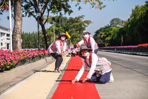 ภาพ No.191531:V.49 สารพัดV สารพัดดี ที่ธรรมยาตรา ในโครงการธรรมยาตรา กตัญญูบูชา มหาปูชนียาจารย์ พระมงคลเทพมุนี(สด จนฺทสโร) พระผู้ปราบมาร อนุสรณ์สถาน 7 แห่ง ปีที่ 13 ระหว่างวันที่ 2-31 มกราคม พ.ศ. 2568