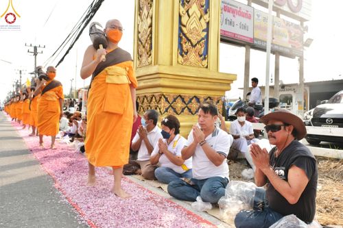 ภาพ No.120143:พิธีต้อนรับพระธรรมยาตรา ในโครงการธรรมยาตรา กตัญญูบูชา มหาปูชนียาจารย์ พระมงคลเทพมุนี(สด จนฺทสโร) พระผู้ปราบมาร อนุสรณ์สถาน 7 แห่ง ปีที่ 12 วันที่ 28 มกราคม พ.ศ. 2567 ณ วัดพระธรรมกาย จ.ปทุมธานี