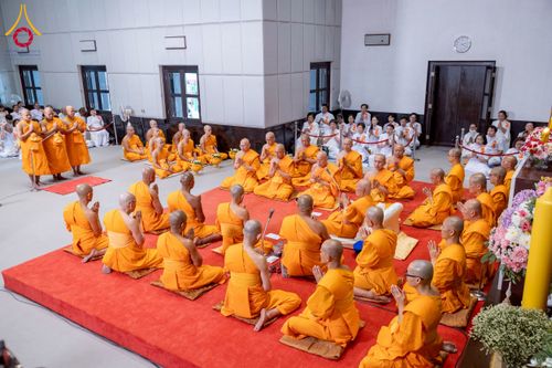 ภาพ No.223803:วันอาทิตย์ที่ 11 พฤษภาคม พ.ศ. 2568 พิธีอุปสมบทสามเณรเปรียญธรรมอุปสมบทอุทิศชีวิต 9 รูป อุบาสก 1 ท่าน ณ อุโบสถพระไตรปิฏกวัดพระธรรมกาย