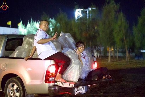 ภาพ No.119450:V.18 ทันทีม การเตรียมงาน เก็บงาน การรับบุญของเจ้าหน้าที่หน่วยงานต่างๆ เพื่อโครงการธรรมยาตรา กตัญญูบูชามหาปูชนียาจารย์ พระมงคลเทพมุนี (สด จนฺทสโร) พระผู้ปราบมาร อนุสรณ์สถาน 7 แห่ง ปีที่ 12 ระหว่างวันที่ 2 - 31 มกราคม พ.ศ.2567