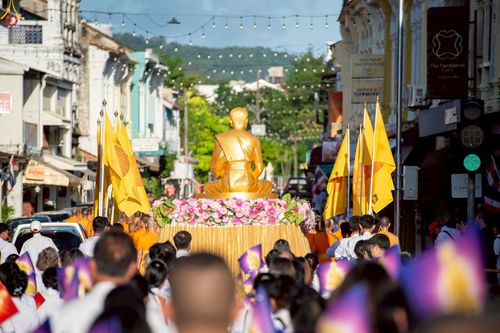 ภาพ No.248782:วันที่ 20 กันยายน พ.ศ. 2568 พิธีอัญเชิญรูปหล่อหลวงปู่วัดปากน้ำ ภาษีเจริญ จากวัดมงคลนิมิตร พระอารามหลวง เพื่อประดิษฐาน ณ วิหารพระมงคลเทพมุนี (สด จนฺทสโร)  ศูนย์ปฏิบัติธรรมภูเก็ต จ.ภูเก็ต