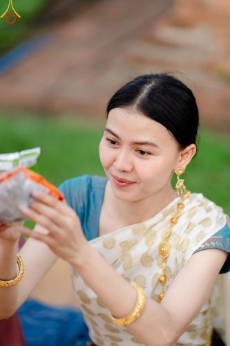 ภาพ No.138589:พิธีตักบาตร วัดราชบูรณะ จ.พระนครศรีอยุธยา วันที่ 25 พฤษภาคม พ.ศ.2567