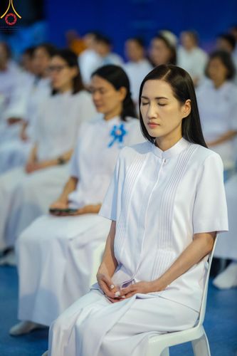 ภาพ No.154875:พิธีจุดประทีป, พิธีฉลองชัยสวดมนต์บทธัมมจักกัปปวัตนสูตร ณ มหารัตนวิหารคด วัดพระธรรมกาย วันอังคารที่ 17 กันยายน พ.ศ. 2567