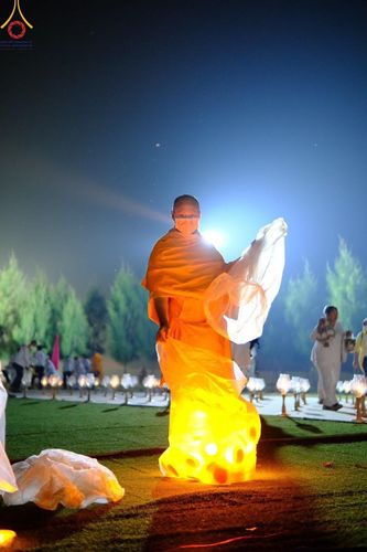 ภาพ No.206608:V.54 สารพัดV สารพัดดี ที่บางปลา ในโครงการธรรมยาตรา กตัญญูบูชา มหาปูชนียาจารย์ พระมงคลเทพมุนี(สด จนฺทสโร) พระผู้ปราบมาร อนุสรณ์สถาน 7 แห่ง ปีที่ 13 ระหว่างวันที่ 2-31 มกราคม พ.ศ. 2568