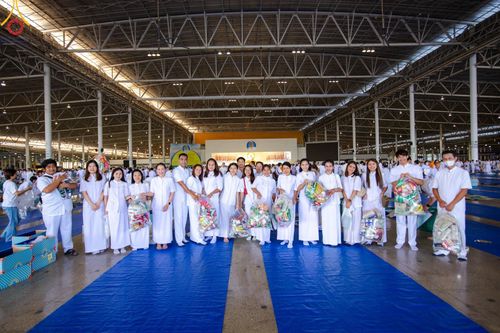 ภาพ No.167555:พิธีตักบาตรและพิธีบูชาข้าวพระ ในวันอาทิตย์ที่ 3 พฤศจิกายน พ.ศ. 2567 ณ วัดพระธรรมกาย